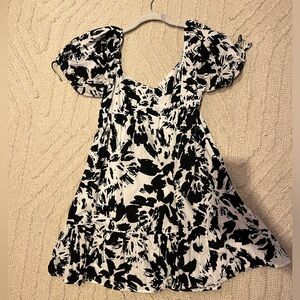 Vestique Babydoll Dress Black and White Women’s M
